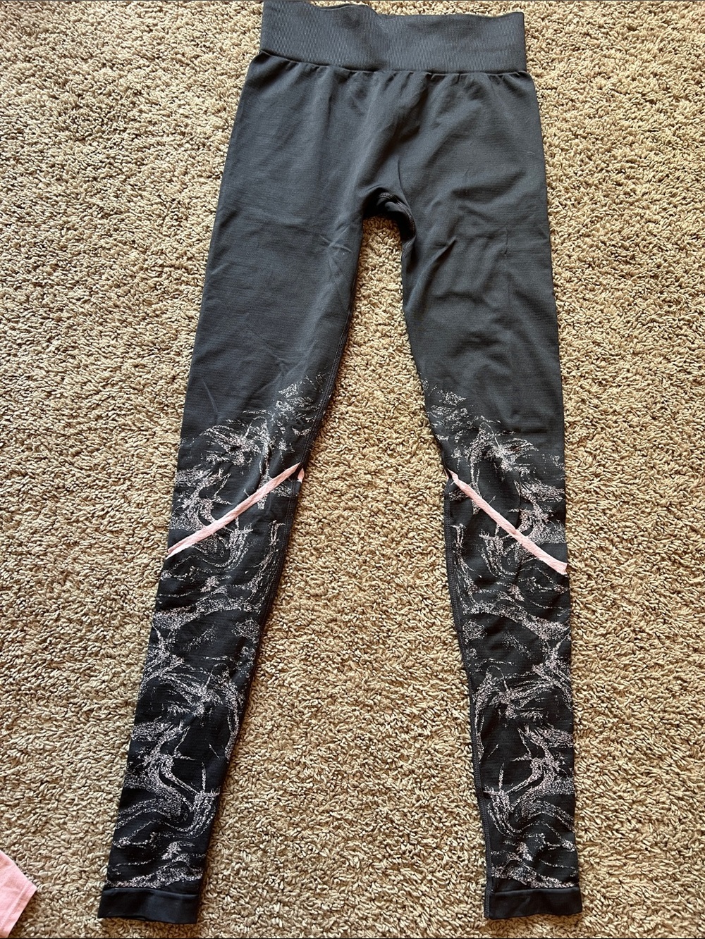 Size Small. Fabletics set. - Picture 5 of 8